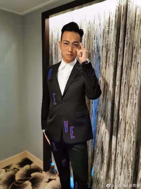 闊氣！知名港星社交平台曬70萬名表，自曝趕在停產前收入囊中