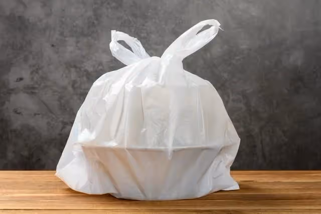 同學聚會「1頓飯吃了8萬塊」!請客的同學中途結賬走了 散場時服務員問「誰結賬?」同學們瞬間翻臉了
