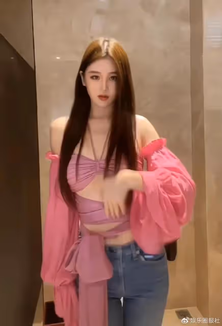 拿王晶九部資源,與對方拍視頻玩曖昧,邱意濃或是第二個邱淑貞!