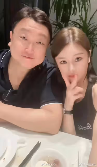 拿王晶九部資源,與對方拍視頻玩曖昧,邱意濃或是第二個邱淑貞!