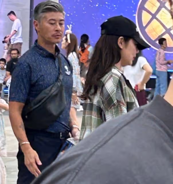 樂基兒自揭婚變不足2個月,與老公合體帶娃被拍,感情狀況成謎
