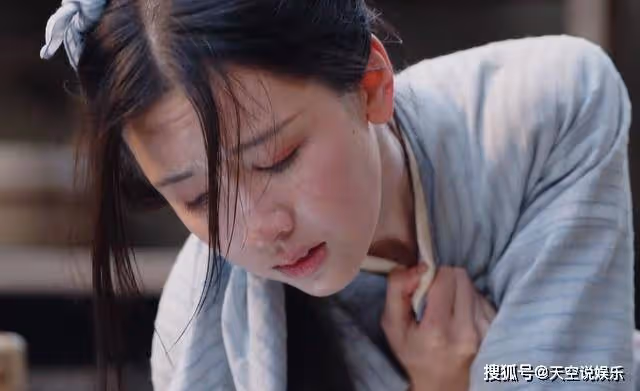 《長月燼明》葉冰裳黑化後，祖母為何轉性了？並非良心發現而是怕了