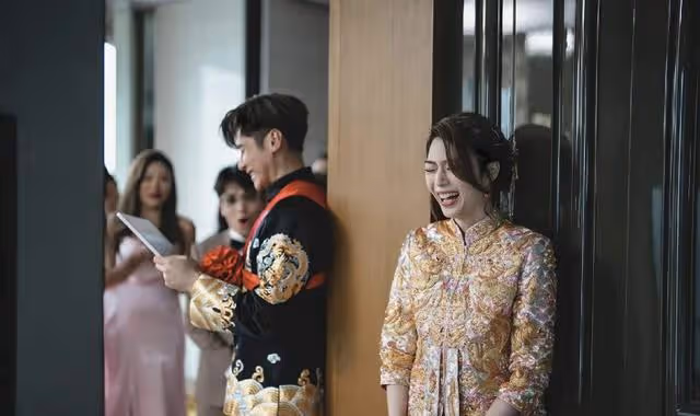 恭喜!香港知名女星今日大婚,帥哥新郎穿美少女制服跳韓舞接親