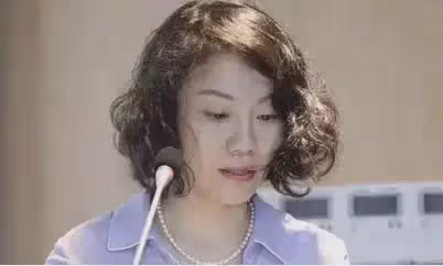 萬科金牌女秘書朱旭:年薪849萬,年終獎1000萬,如今47歲仍未婚