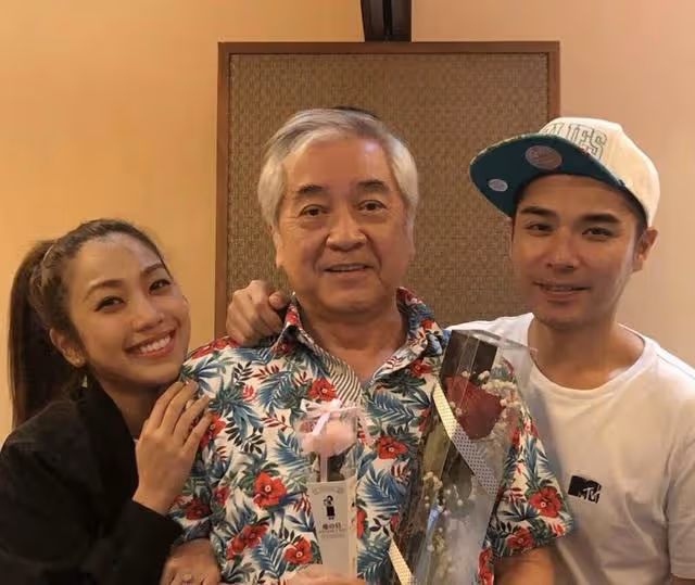 77歲知名港星近況曝光!加拿大買酸奶被偶遇,自曝無退圈打算