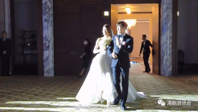 陳家樂連詩雅結婚丨陳家樂大膽笑老婆好蠢 哽咽唱冧歌狂走音 司儀Bob苦勸