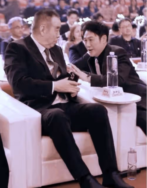 陳凱歌和張頌文握手:這個小細節被罵上熱搜,是網友玻璃心了嗎