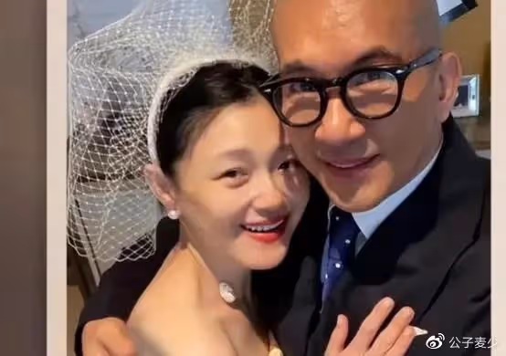 大曲線和現任老公的瓜,請慎重點開!