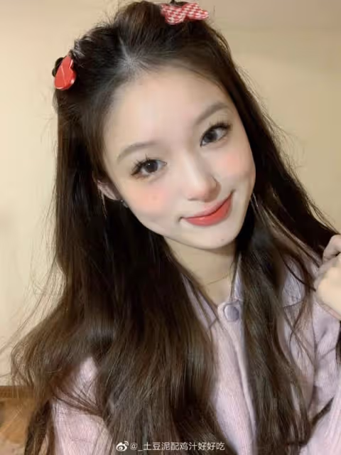 百萬女網紅被劈腿？推門而入發現男友與小三躺在床上！男主回應：早上酒店沒法入駐！