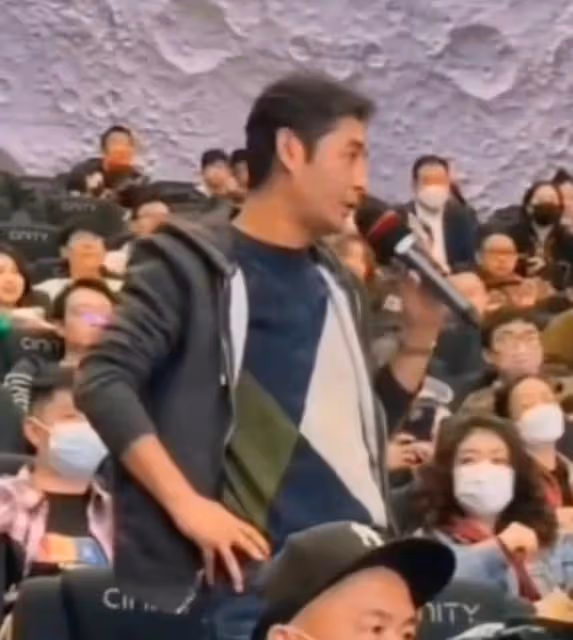又一部粉絲電影?《長空之王》首映口碑出爐,聽聽專業演員怎麼說