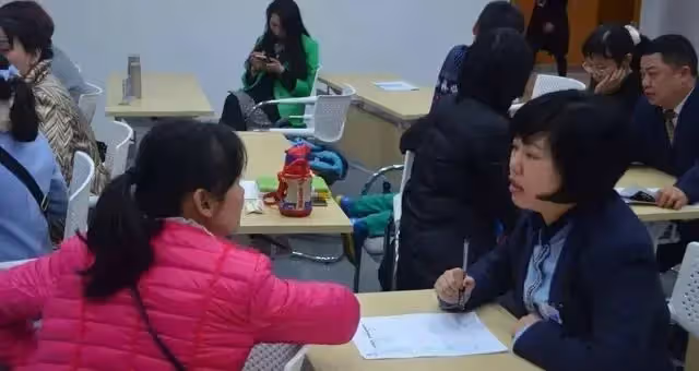 「我兒子哪錯了」?3600÷9=400被打叉,爸爸質問卻慘遭老師打臉