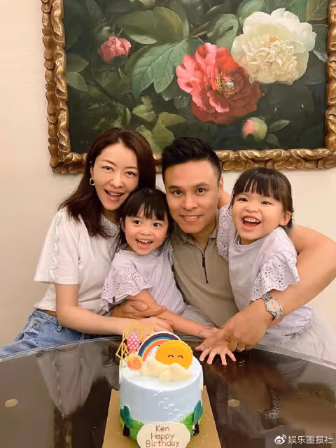 熊黛林異卵女兒被熱議,孩子長相對此太慘烈,被質疑偏心漂亮那個