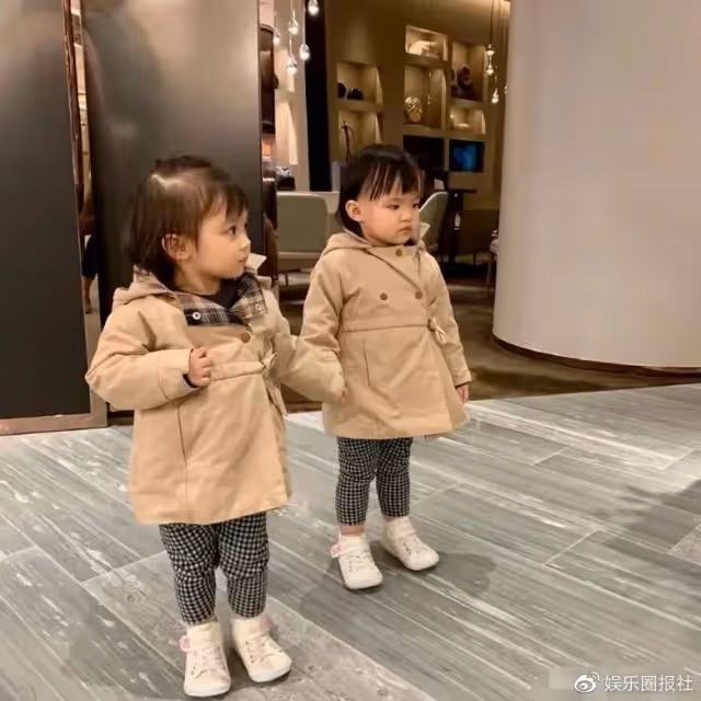 熊黛林異卵女兒被熱議,孩子長相對此太慘烈,被質疑偏心漂亮那個