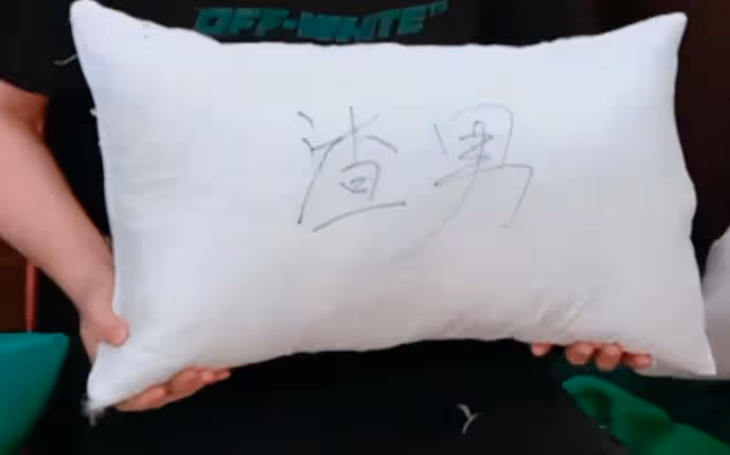 陳翔又翻車了，現身淄博追問路人喜不喜歡他，遭嫌棄敗淄博好感