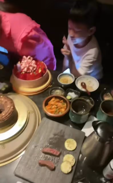 汪小菲:不遠千里趕赴台灣和丈母娘聚會,媽媽張蘭當場被氣進醫院