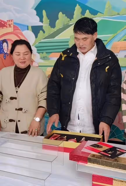 網紅大衣哥尷尬了,首次直播帶貨就翻車,一款高端化妝品賣出天價