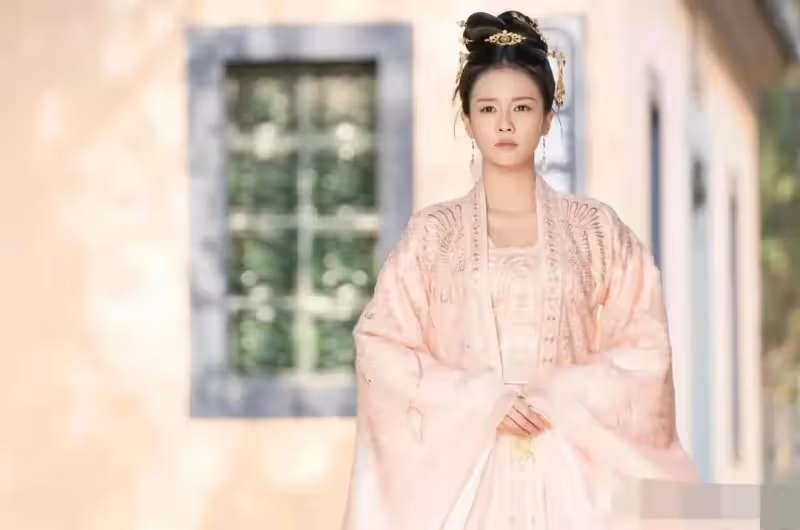 任嘉倫新劇《媚世棲凰》要開播了,女主居然是第二,快要爆發了