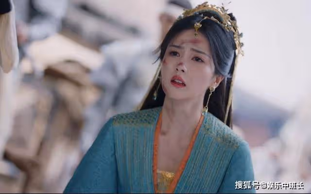 《長月燼明》蕭凜逝世後，用護心鱗換下的承諾，把葉夕霧害慘了