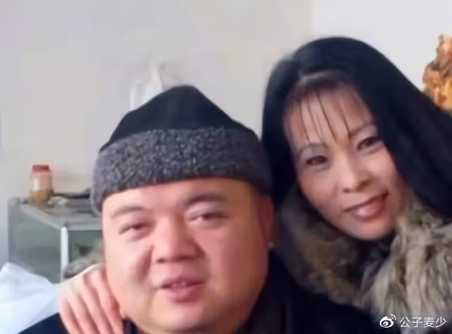 50歲知名演員一年無戲拍!回河北農村放羊種菜,鬍鬚花白乾勁十足