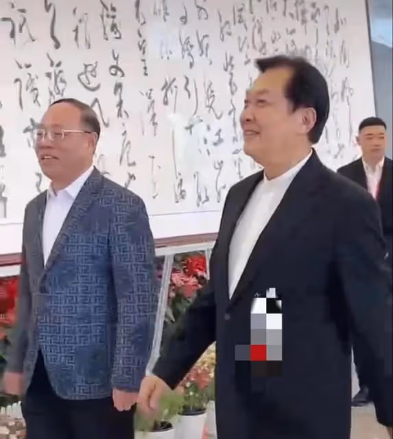 唐國強：回國之後罕見露面，辦書法展門票1299元，網友卻說太貴了