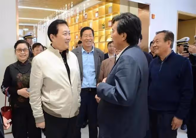 唐國強：回國之後罕見露面，辦書法展門票1299元，網友卻說太貴了