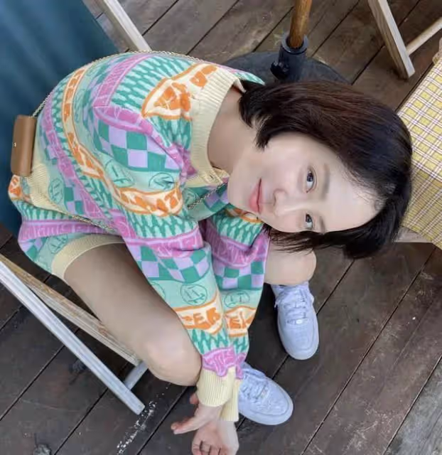 公司不發薪水,她宣布向公司提出訴訟要求解約?!