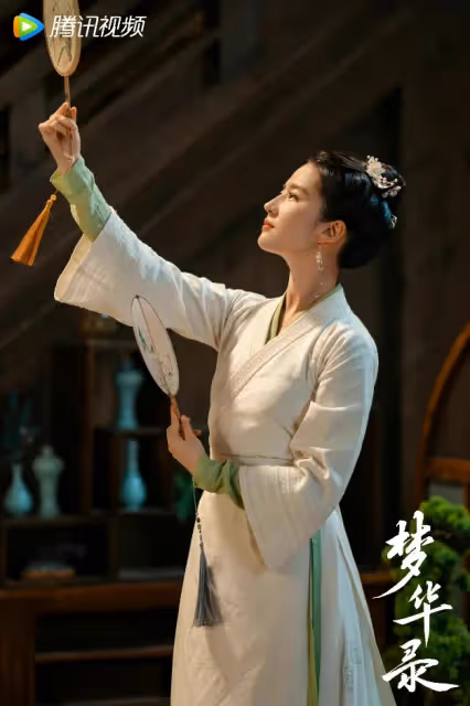 9位初戀臉女星!《長月燼明》陳都靈, 趙露思都上榜,她是「最強初戀臉」卻不火