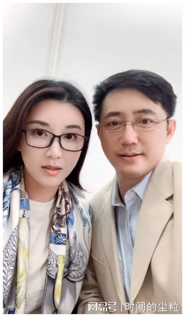 《外來媳婦本地郎》48歲湛江美女伍燕,身份不簡單,老公來頭不小