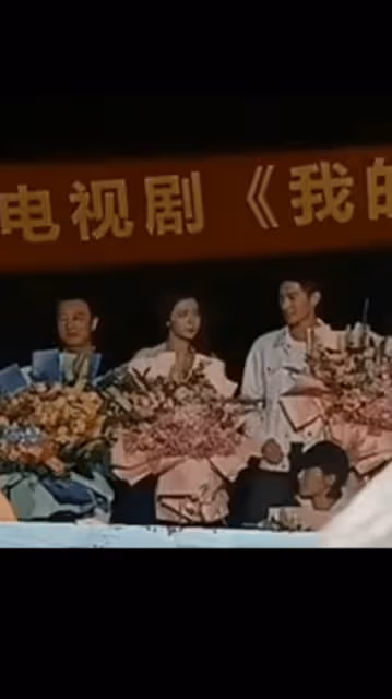 楊洋王楚然海邊擁吻?5個甜蜜細節被扒,難道他倆真戀愛了