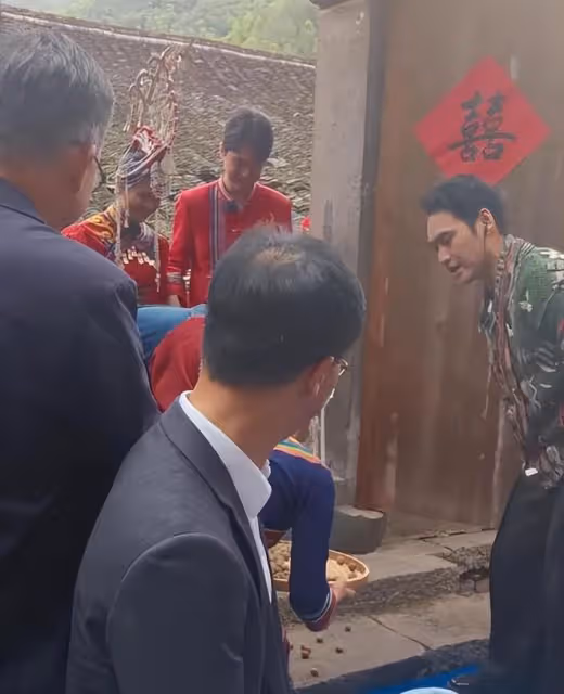 眾星出席網紅婚禮：鍾漢良顯滄桑，袁弘夫婦變化大，黃曉明躲角落