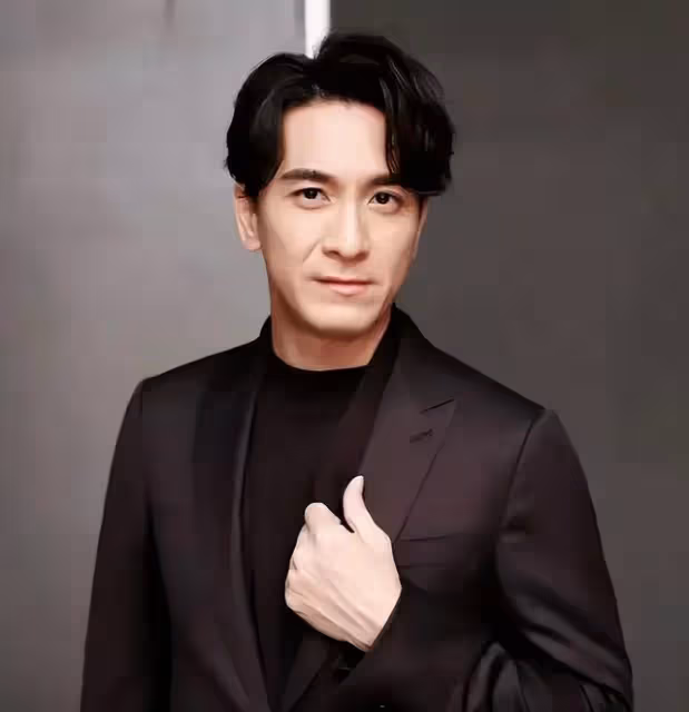 TVB吸金王由兩位視帝明爭暗鬥,均組夫妻檔出場,望提升熱度
