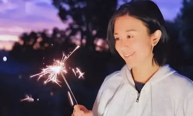 前TVB人氣花旦離婚後移居紐西蘭,為教育子女,努力學習增值自己