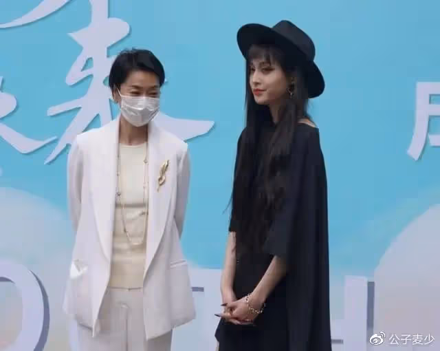 毛阿敏參加愛女成人禮!學霸女兒打唇釘惹爭議,打扮成熟倒像28歲