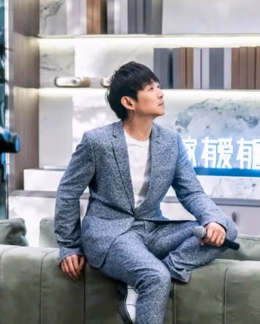 北上發展順利！52歲港星自曝工作接不停，因參演古惑仔系列而走紅