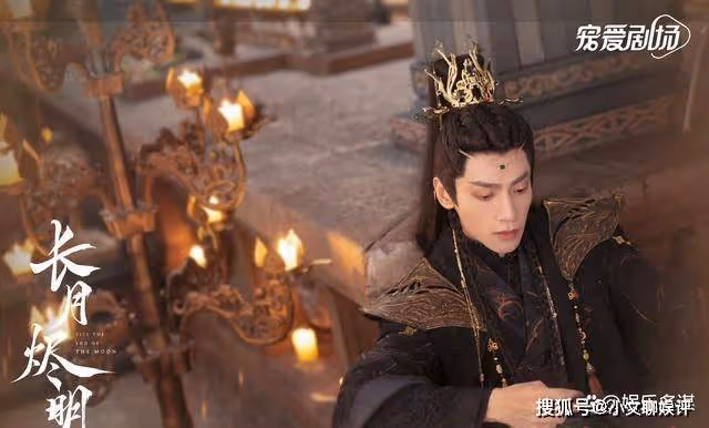《長月燼明》澹臺燼自焚殉情，五百年後得知蘇蘇苦心，這波雙向奔赴