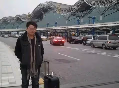 丈夫不幸地去世,一年後妻子想再婚嫁給鄰居 「女兒的一番話」讓妻子當場癱軟在地:作孽啊!