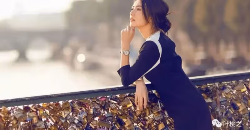 女人有沒有錢，看三個地方就知道了，裝不來的