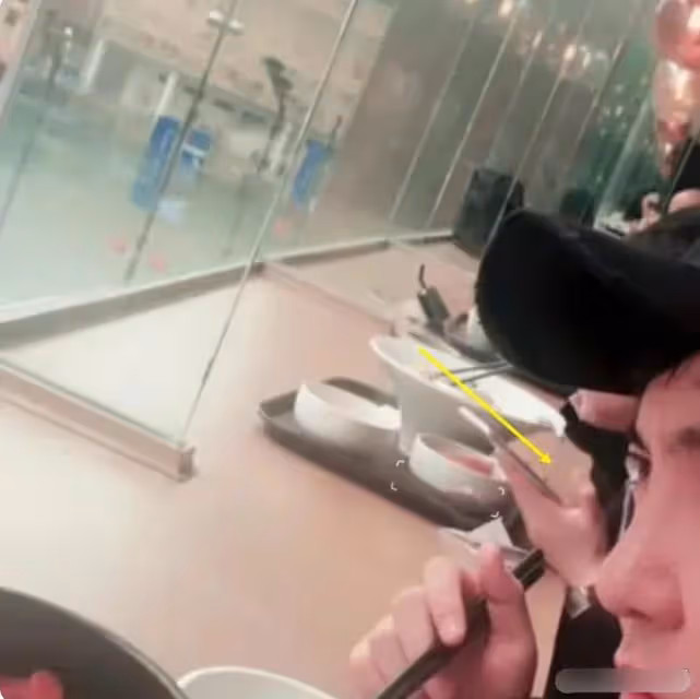 沈騰被曝病情惡化日本求醫，獨自買藥吃飯還不懂日語，身材也暴瘦
