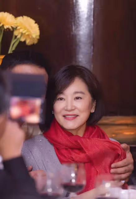 68歲林青霞再傳離婚，邢李原讓私生子認祖歸宗，私生子真容疑曝光