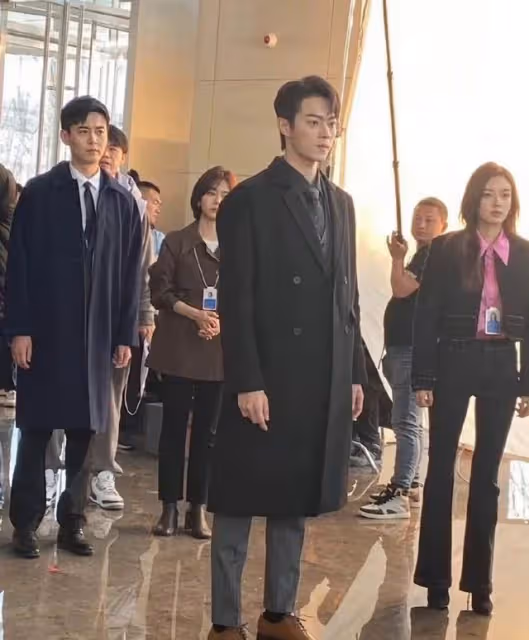 譚松韻可以給造型師加雞腿了!選對風格後的她,顯高又顯瘦