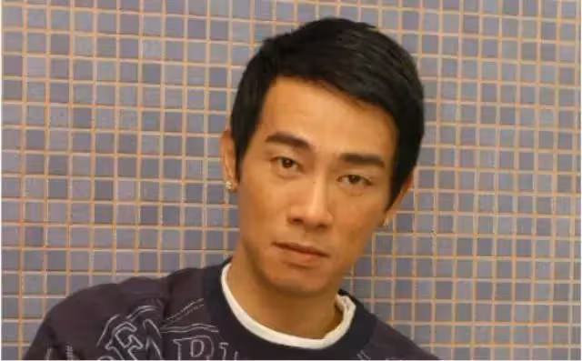 陳小春:用盡畢生找不回被4000元賣掉的親弟弟,身價上億又有何用,親情,永遠最重要
