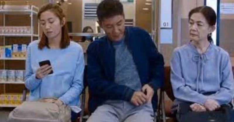 婆婆隔三差五登門要錢，妻子跟丈夫攤牌：咱離婚，你跟你弟一家過！