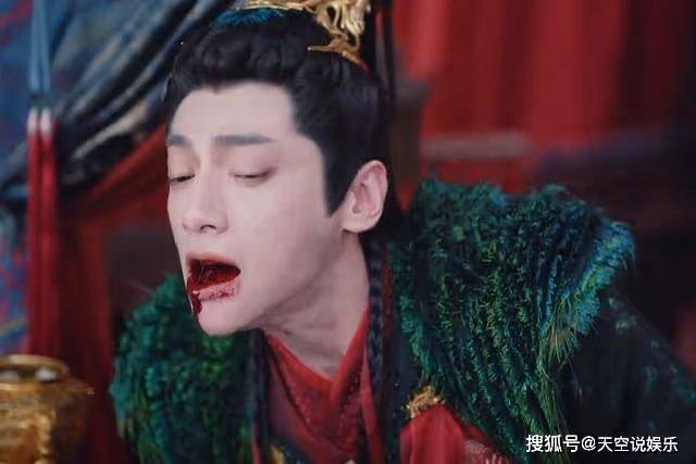 《長月燼明》護心鱗為何要擋住滅魂釘？稷澤的叮囑就是答案