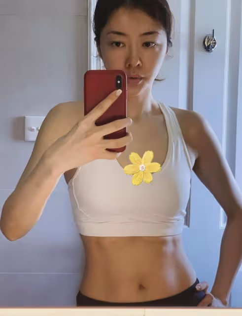 熊黛林曬一家四口踏青，抱怨雙胞胎女兒越來越像爸爸，直呼不划算