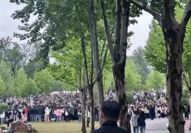 賣假貨、耍大牌,讓信陽學院學生等2小時,劉耕宏暴露本性不裝了