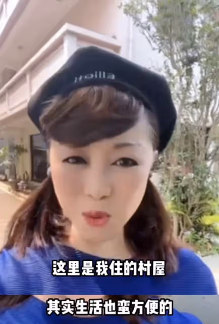 知名港星官宣當外公,倆外孫女首曝光太可愛!68歲與二婚妻住農村