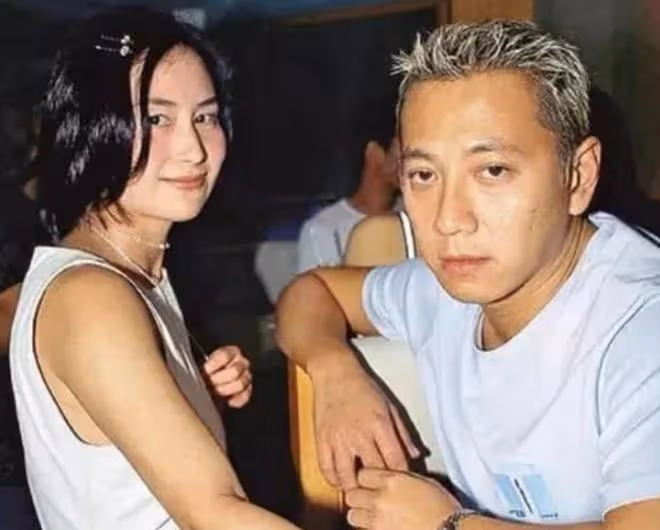 英皇一姐容祖兒參加公司團建，被楊受成拉手顯親密，老闆娘罕露面
