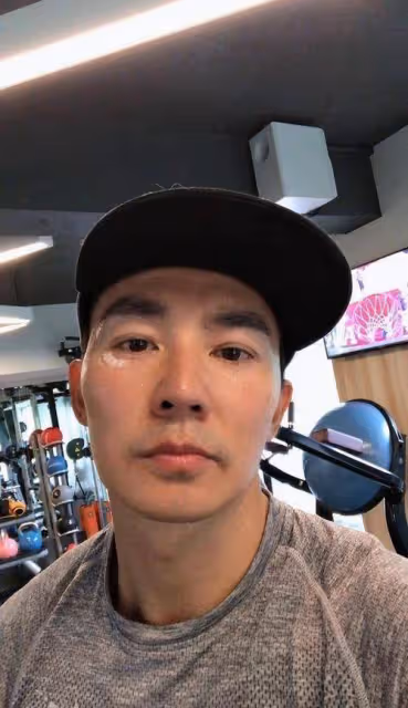 劉畊宏人氣繼續暴跌，網友：他的身材不是跳操練出來的