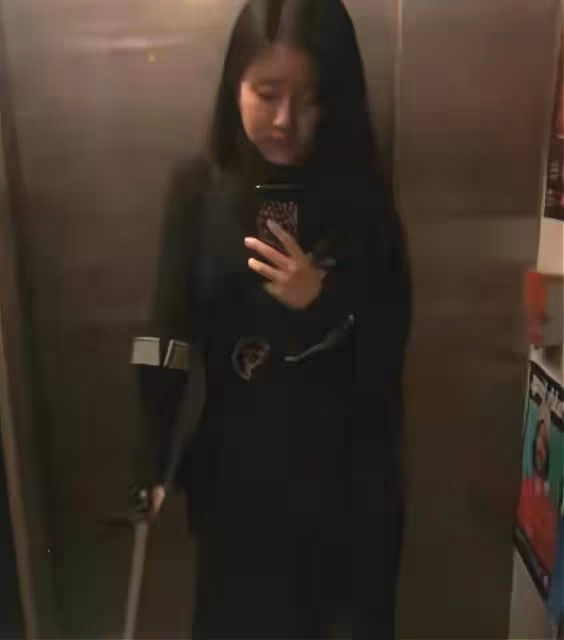 小彩旗曬照再受傷！生活照靈氣全無，放棄接班楊麗萍太可惜