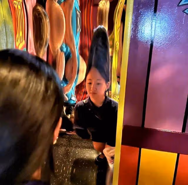 小彩旗曬照再受傷！生活照靈氣全無，放棄接班楊麗萍太可惜